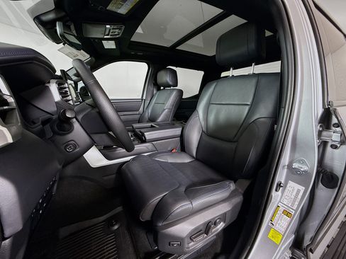 Used 2023 Toyota Tundra Platinum image 11