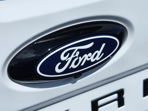 Used 2025 Ford Maverick XL image 12