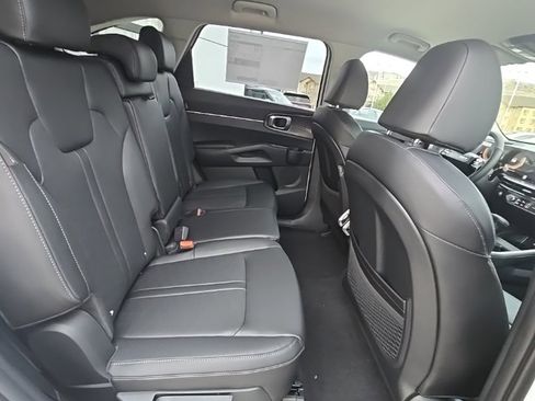 New 2026 Kia Sorento EX image 11