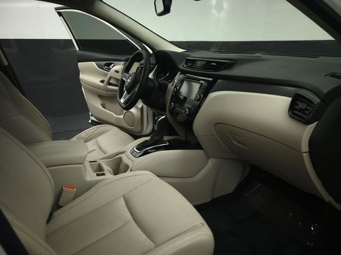 Used 2020 Nissan Rogue Sport SL w/ Premium Package FWD image 52