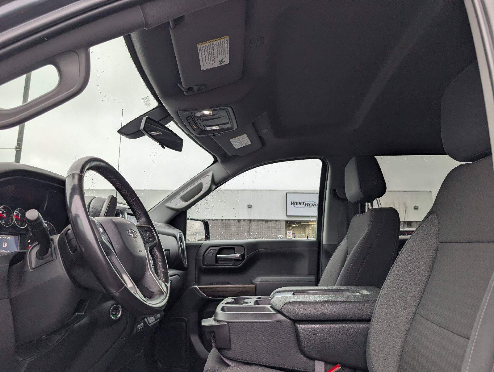 Used 2022 Chevrolet Silverado 1500 RST AWD/4WD image 9