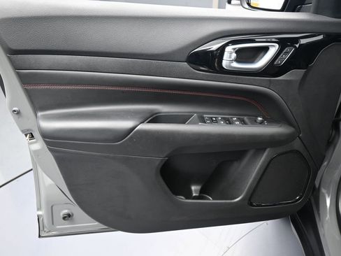 Used 2022 Jeep Compass Trailhawk w/ Trailhawk Elite Group image 13