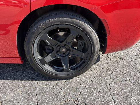 Used 2018 Dodge Charger R/T image 15