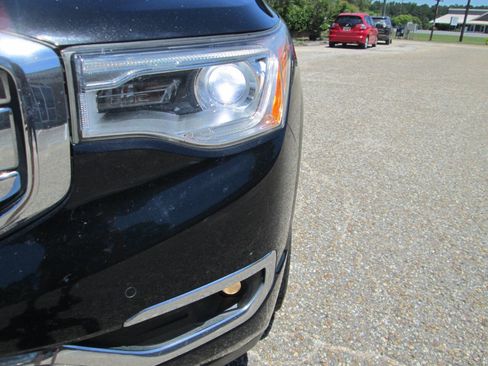 Used 2017 GMC Acadia Denali w/ Technology Package FWD image 81