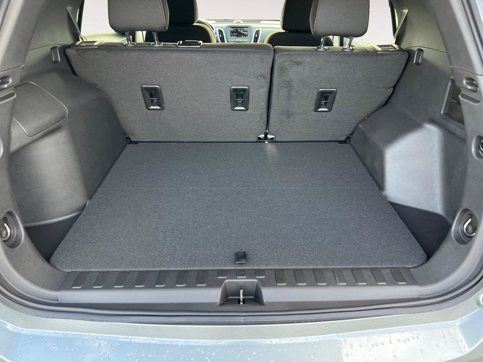 Used 2024 Chevrolet Equinox LT FWD image 18