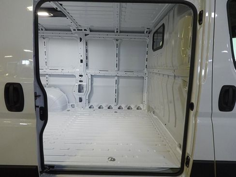 Used 2024 RAM ProMaster 3500 w/ Convenience Group image 24