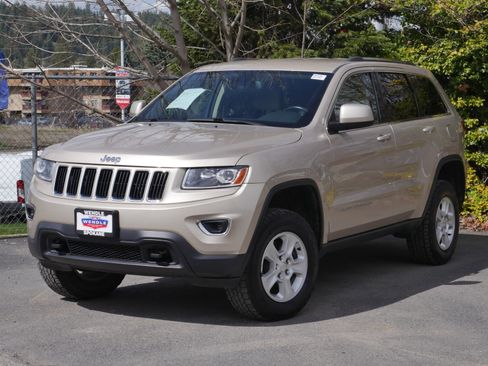 Used 2014 Jeep Grand Cherokee Laredo w/ All Weather Capability Group image 2