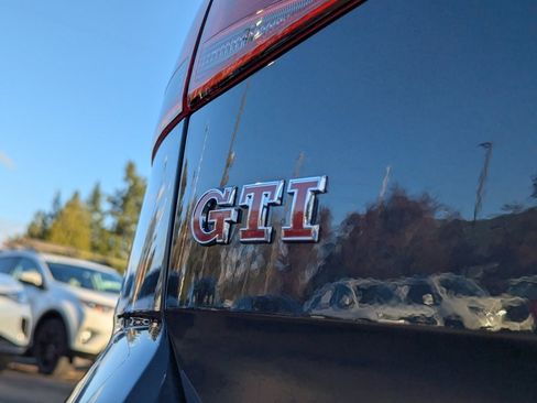 Used 2019 Volkswagen GTI S w/ Driver Assistance Package image 28