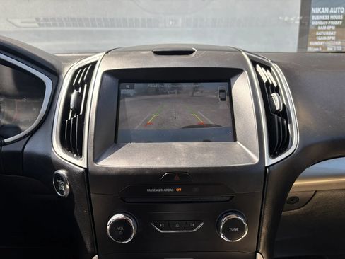 Used 2015 Ford Edge SEL w/ Equipment Group 201A AWD/4WD image 35