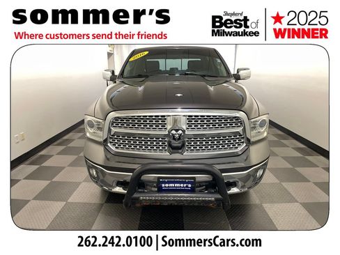 Used 2016 RAM 1500 Laramie w/ Convenience Group AWD/4WD image 8