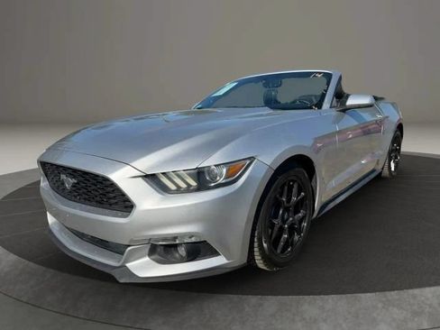 Used 2015 Ford Mustang Convertible w/ Equipment Group 051A RWD image 9
