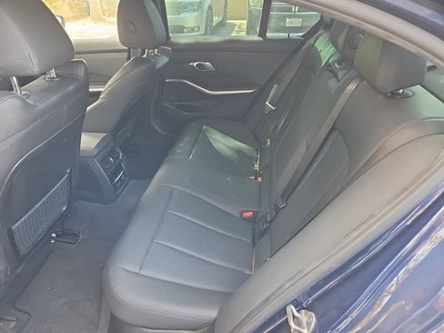 Used 2019 BMW 330i Sedan w/ Convenience Package RWD image 11