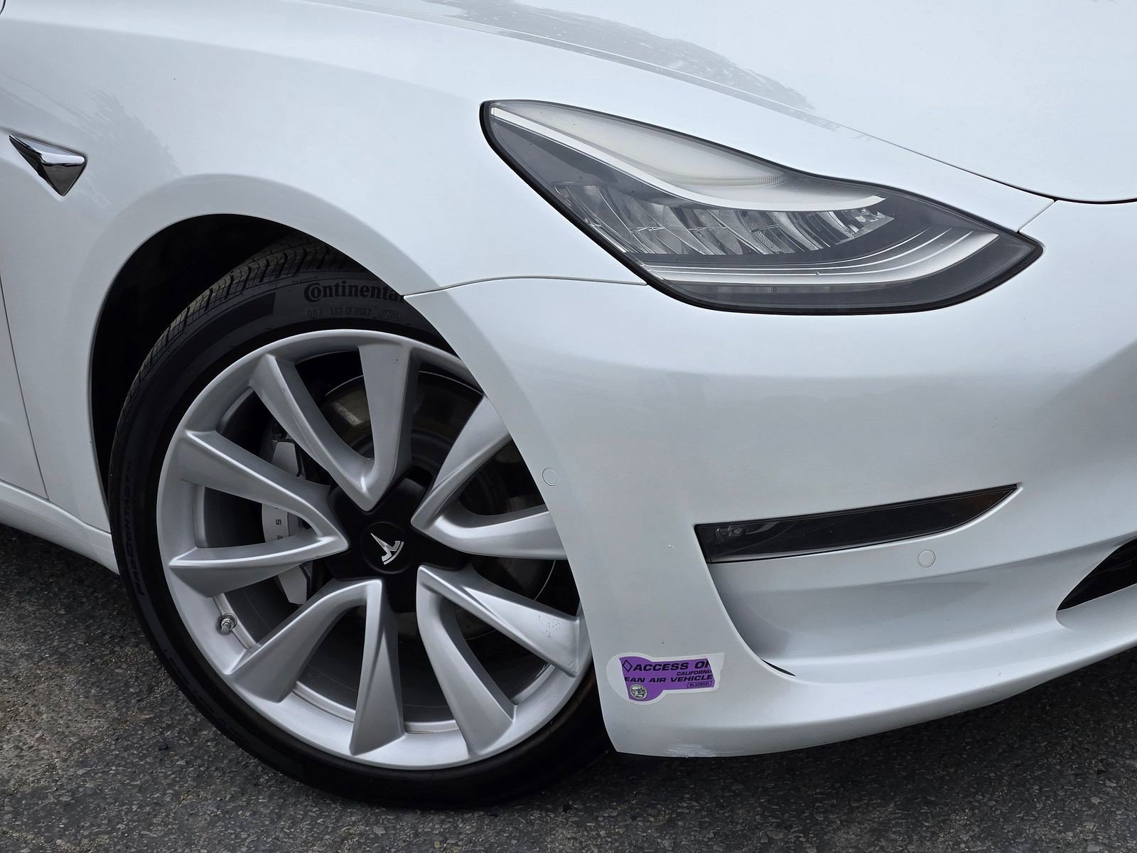 Used 2018 Tesla Model 3 Long Range AWD/4WD image 9