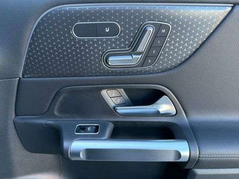 Certified 2025 Mercedes-Benz GLB 250 GLB 250 4D Sport Utility image 21
