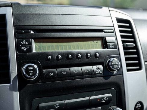 Used 2014 Nissan Frontier S RWD image 13
