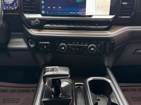 Used 2023 Chevrolet Silverado 1500 LT AWD/4WD image 46