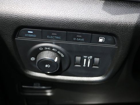 Used 2023 Jeep Grand Cherokee 4WD 4xe image 23