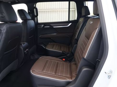 New 2026 GMC Acadia Denali Ultimate AWD/4WD image 15