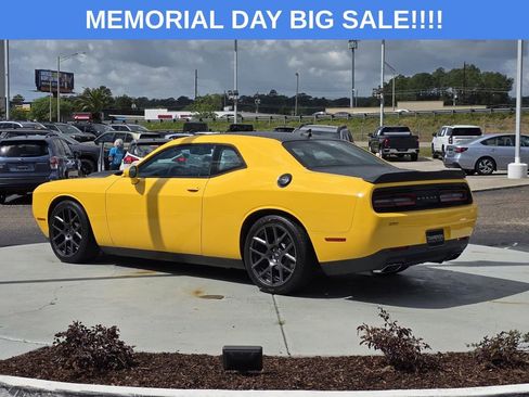 Used 2017 Dodge Challenger T/A RWD image 4