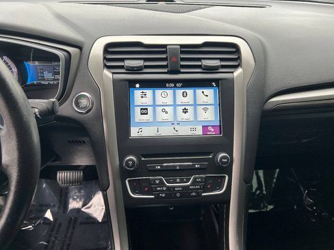 Used 2018 Ford Fusion SE w/ Equipment Group 602A FWD image 33