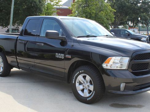 Used 2018 RAM 1500 Express RWD image 7