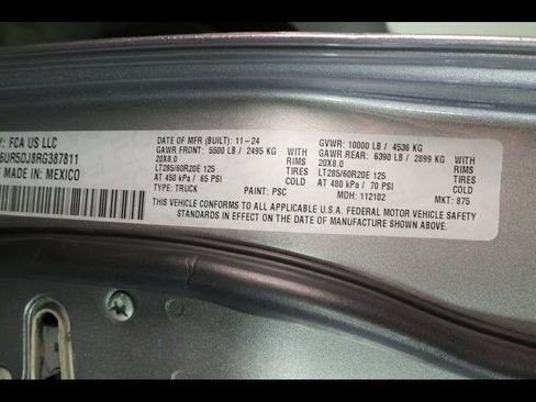 Used 2024 RAM 2500 Big Horn w/ Night Edition AWD/4WD image 29