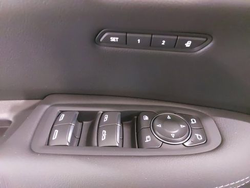 Used 2025 Cadillac XT5 Sportv w/ Technology Package image 27