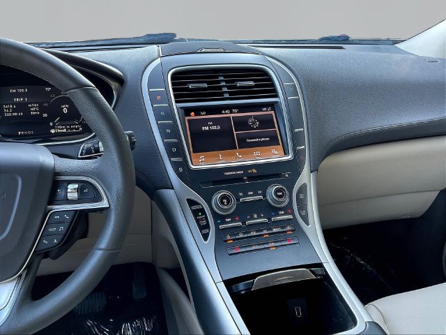 Used 2019 Lincoln Nautilus FWD image 11