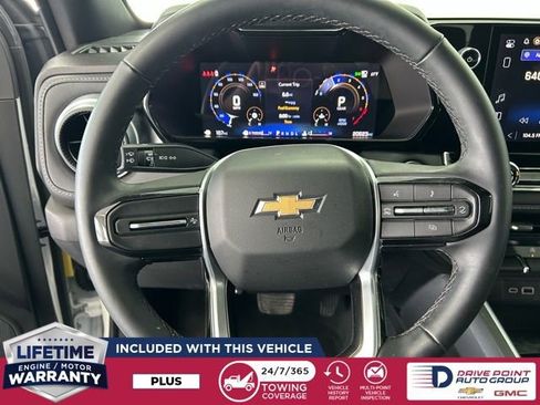 Used 2024 Chevrolet Colorado LT image 17