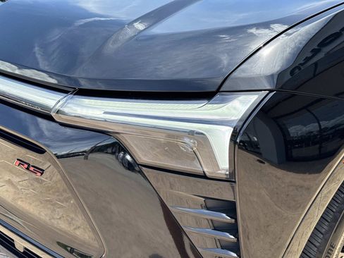 Used 2025 Chevrolet Blazer EV RS AWD/4WD image 9