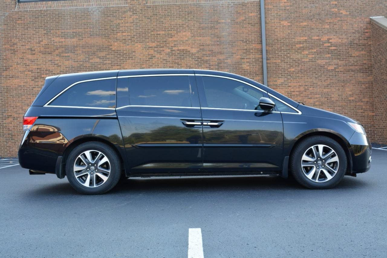 Used 2016 Honda Odyssey Touring image 4