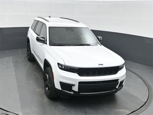 New 2025 Jeep Grand Cherokee L Limited w/ Black Appearance Package image 39