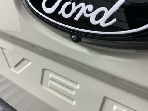 New 2025 Ford Maverick XLT w/ XLT Luxury Package AWD/4WD image 8