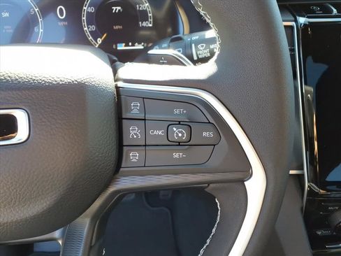 New 2025 Jeep Grand Cherokee L Altitude image 22