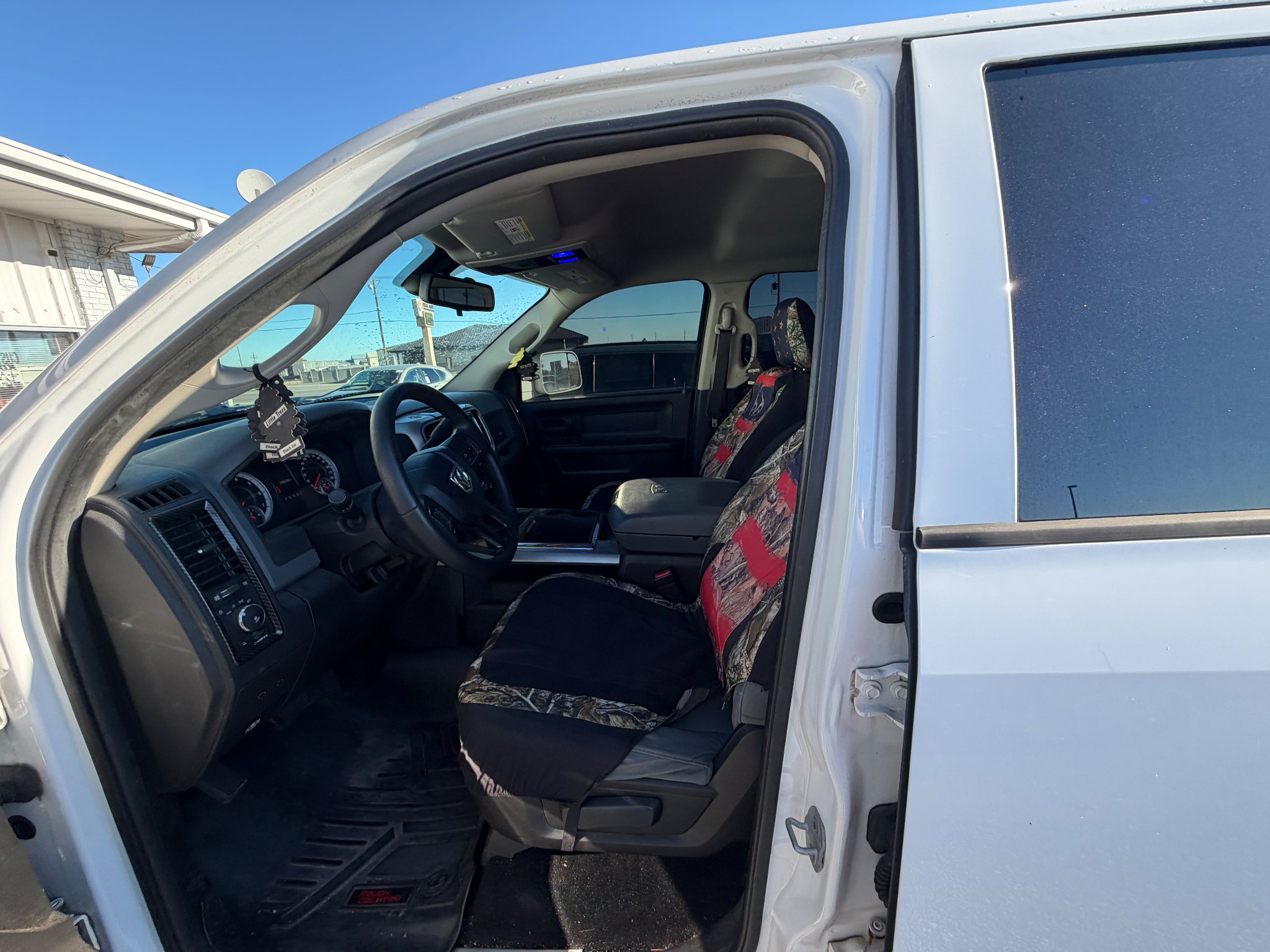 Used 2014 RAM 1500 Express AWD/4WD image 6