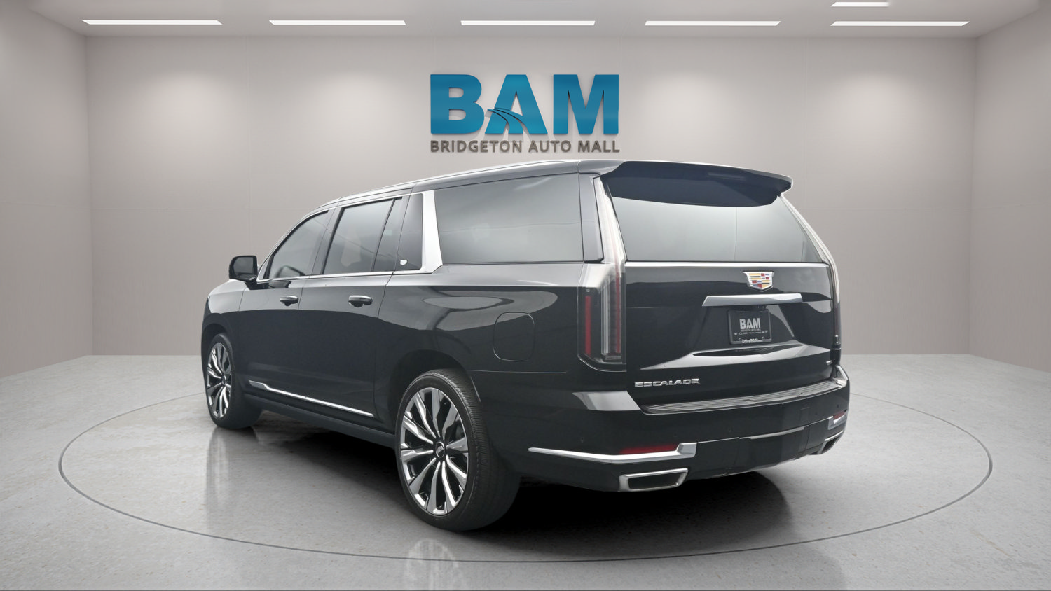 Used 2025 Cadillac Escalade ESV Premium Luxury Platinum AWD/4WD image 4