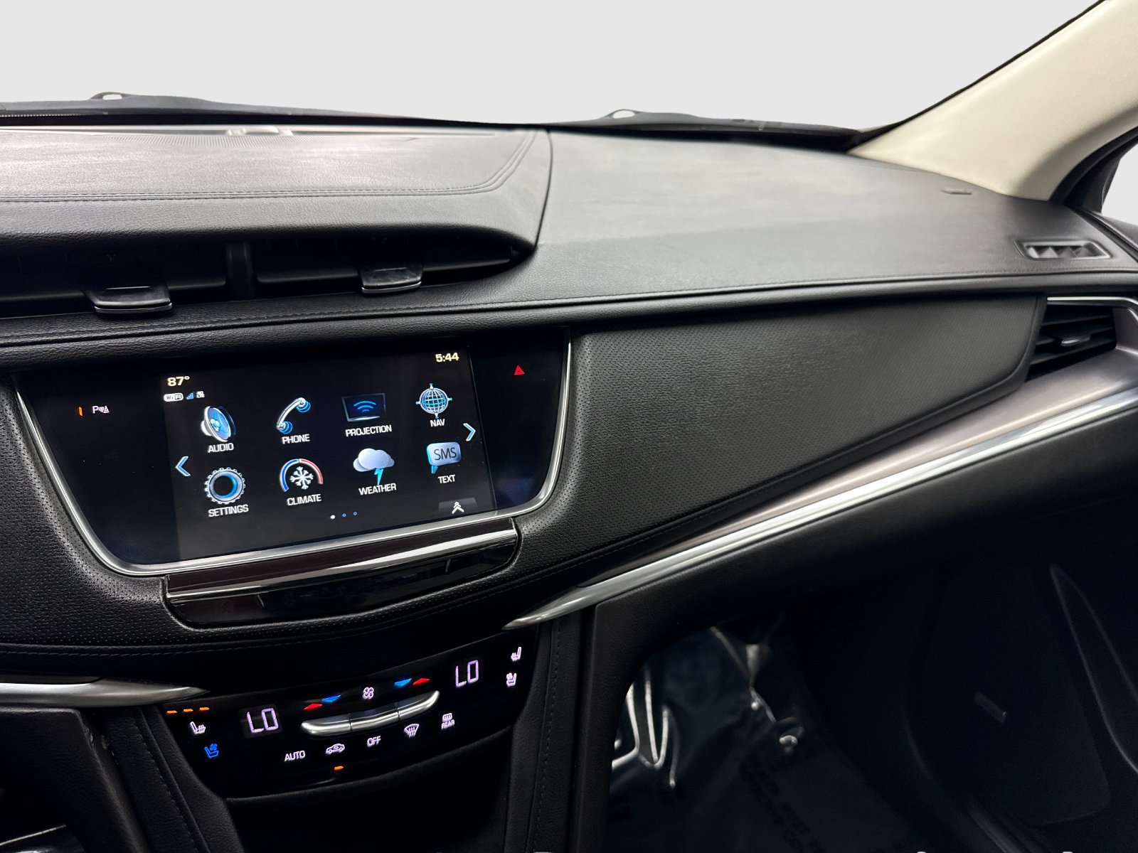 Used 2019 Cadillac XT5 Premium Luxury AWD/4WD image 24