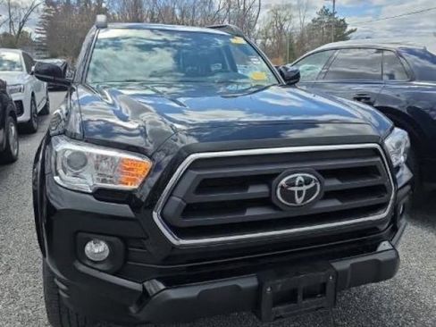 Used 2023 Toyota Tacoma SR5 w/ Black Out Package (TMS) AWD/4WD image 12