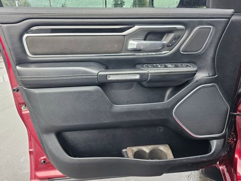 Used 2020 RAM 1500 Laramie AWD/4WD image 21