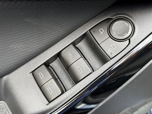 New 2026 Chevrolet Equinox LT image 14