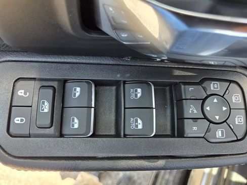 New 2026 RAM 2500 Laramie w/ Night Edition AWD/4WD image 23
