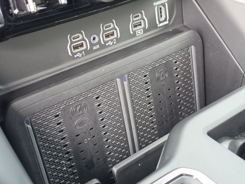 Used 2026 RAM 1500 RHO w/ RHO Level 1 Equipment Group AWD/4WD image 32