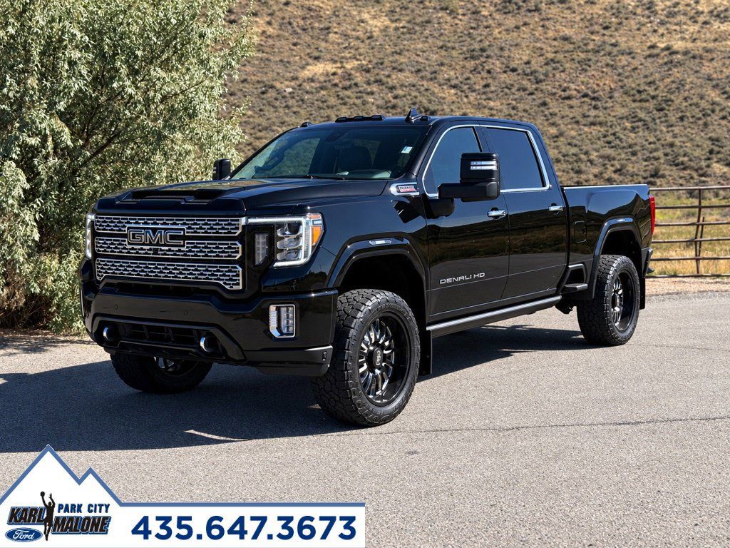 Used 2022 GMC Sierra 2500 Denali w/ Denali Black Diamond Edition AWD/4WD image 1