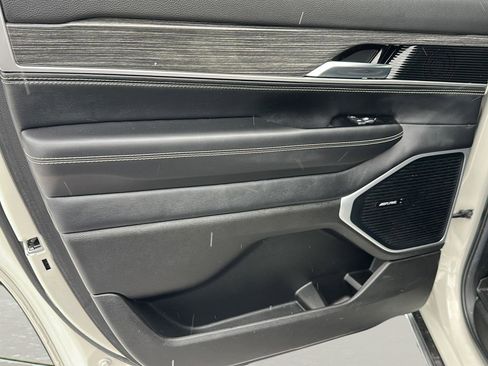 Used 2022 Jeep Wagoneer Series II image 24