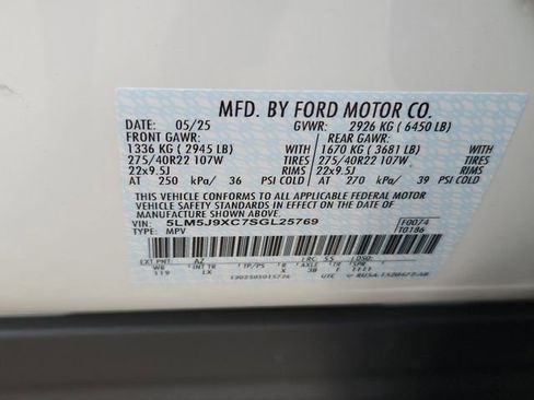 New 2025 Lincoln Aviator Black Label image 25