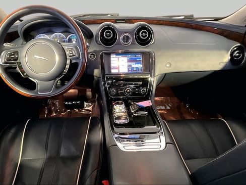 Used 2014 Jaguar XJ L Portfolio AWD/4WD image 15
