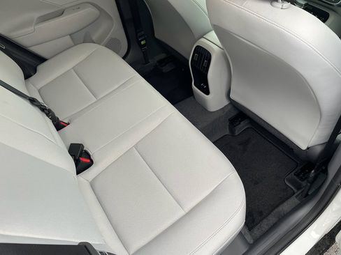 New 2025 Hyundai Kona SEL image 18