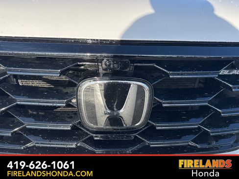 Used 2025 Honda Pilot Black Edition image 10