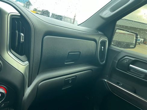 Used 2021 Chevrolet Silverado 1500 LT Trail Boss w/ Convenience Package II image 14