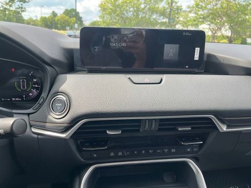 New 2024 MAZDA CX-90 Plug-In Hybrid w/ Preferred image 18